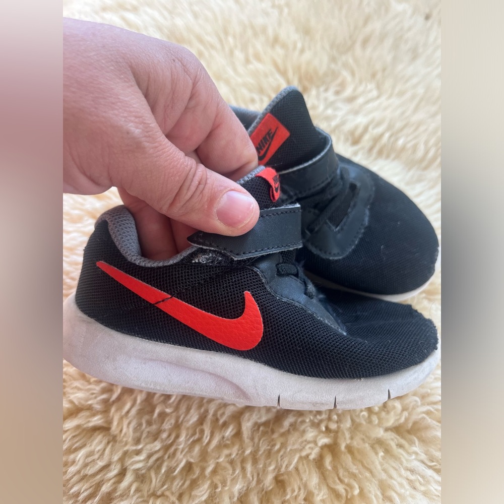 Little Nike Sneaks
